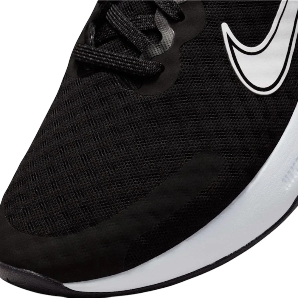 Nike Women's Gymnastics Road Running Shoes